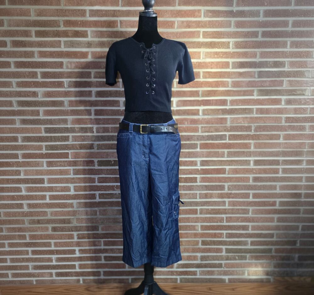TanJay Women's Denim Cargo Capri Pants Size 8 Blue Contrast Stitching Cropped